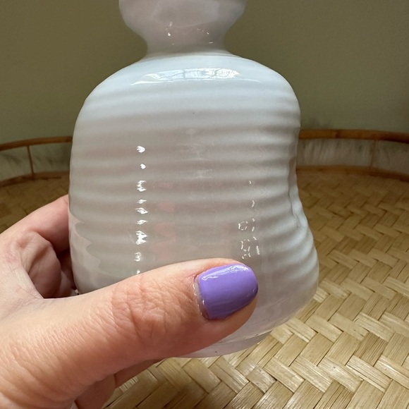 Porcelain Dimple White Vase Made in Korea Pitcher Pottery Stripes Jug Korean - Picture 5 of 7